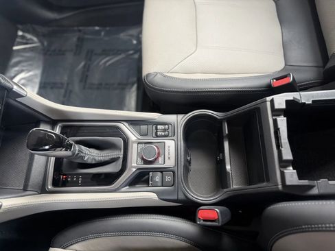 Used 2023 Subaru Forester Limited image 35