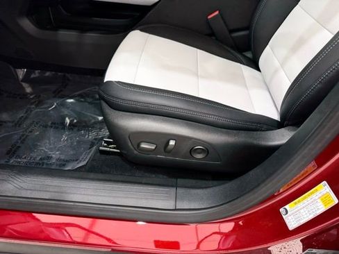 New 2026 Chevrolet Equinox EV LT image 13