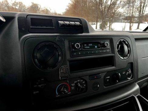 Used 2021 Ford E-350 and Econoline 350 Super Duty w/ Power Windows & Locks Group image 26