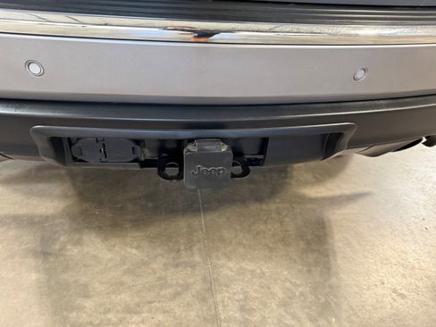 Used 2014 Jeep Grand Cherokee Limited AWD/4WD image 26