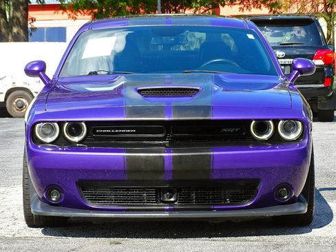 Used 2018 Dodge Challenger SRT w/ Technology Group RWD image 11