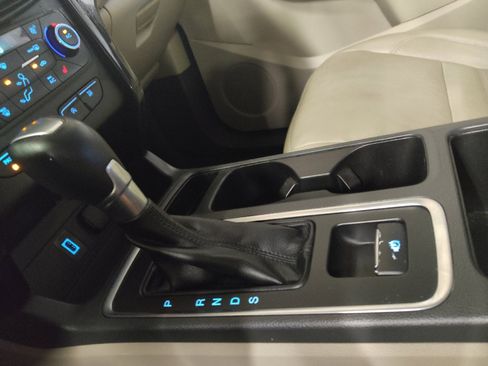 Used 2017 Ford Escape Titanium FWD image 26
