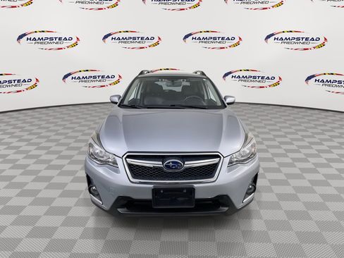 Used 2017 Subaru Crosstrek 2.0i Limited image 3