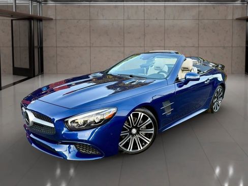Used 2017 Mercedes-Benz SL 450 image 2