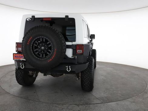 Used 2017 Jeep Wrangler Unlimited Rubicon w/ Connectivity Group AWD/4WD image 11