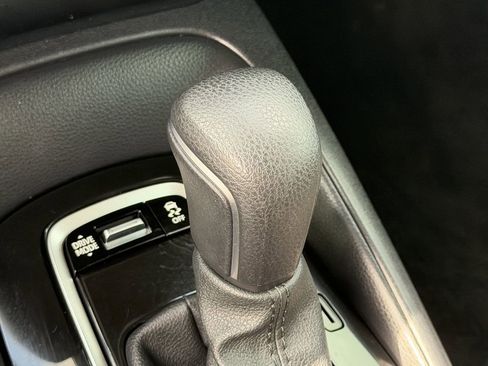 Used 2025 Toyota Corolla SE FWD image 21