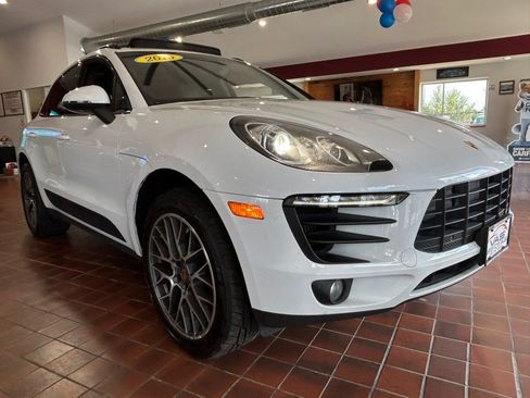 Used 2016 Porsche Macan S AWD/4WD image 4