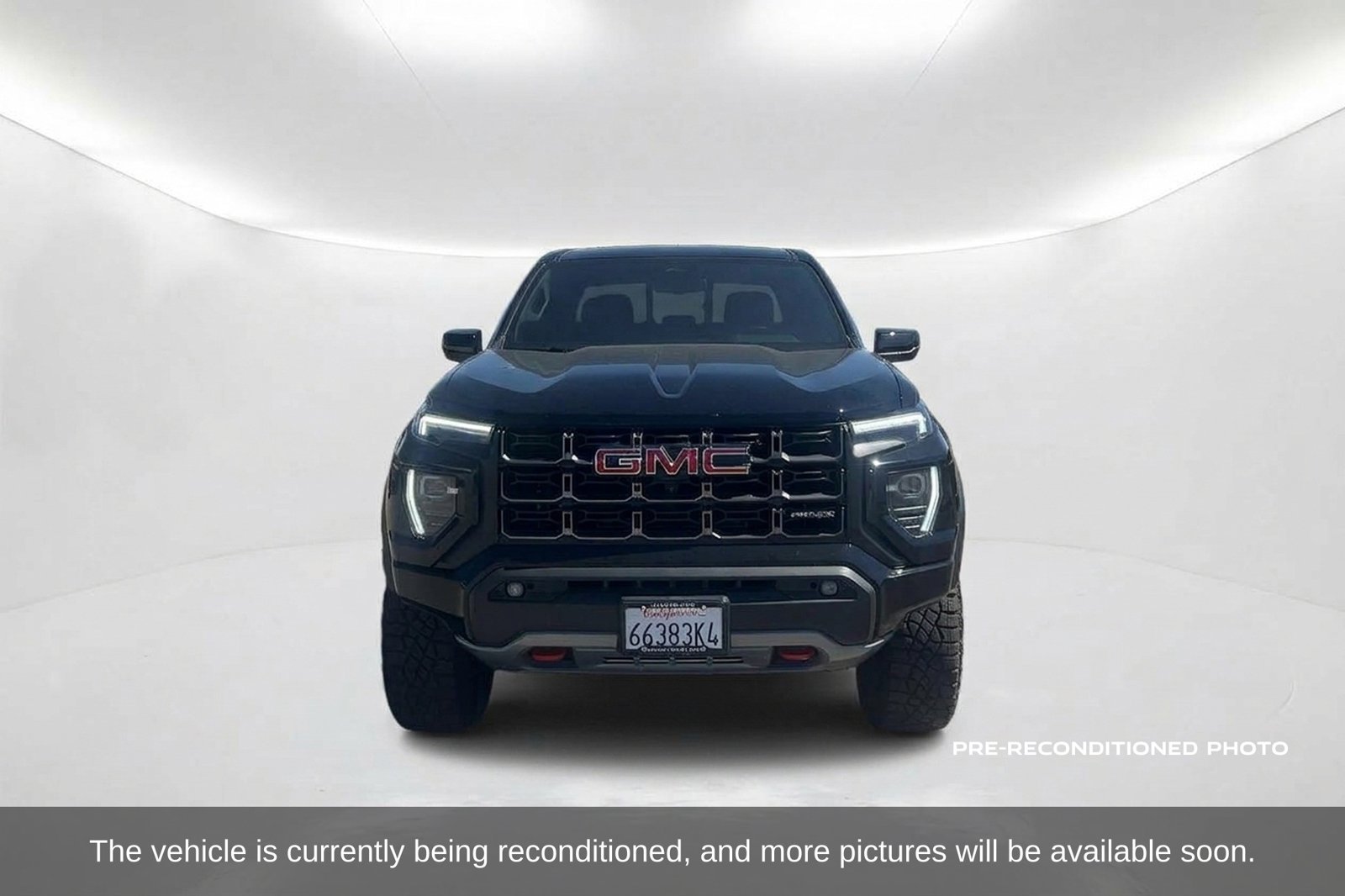 Used 2026 GMC Canyon AT4X AWD/4WD image 2