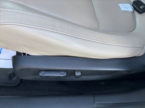 Used 2020 Honda Civic Touring image 18