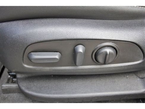 Used 2023 Chevrolet Traverse Premier w/ Redline Edition image 27