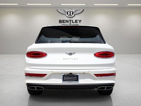 New 2025 Bentley Bentayga image 10