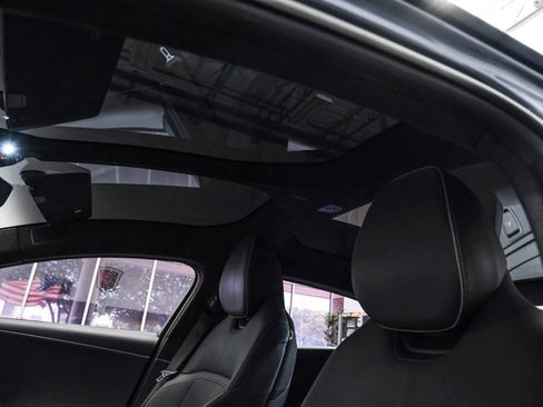 Used 2024 Lucid Air Touring AWD/4WD image 6
