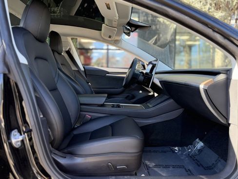 Used 2022 Tesla Model 3 Long Range image 33