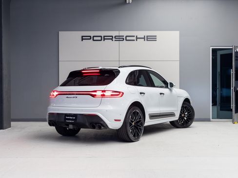 Used 2022 Porsche Macan GTS image 7