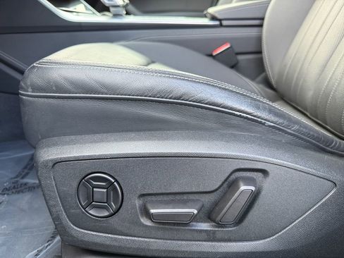 Used 2023 Audi A6 Premium Plus w/ Premium Plus Package image 10