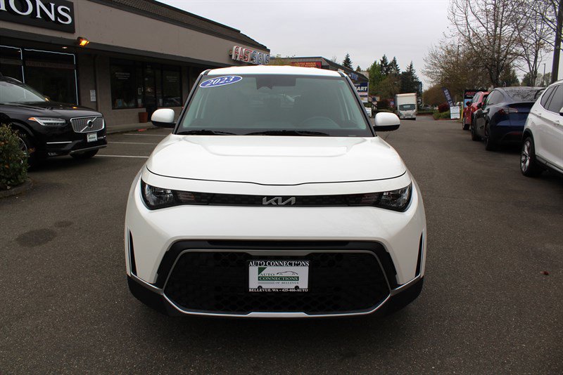 Used 2023 Kia Soul S FWD image 7