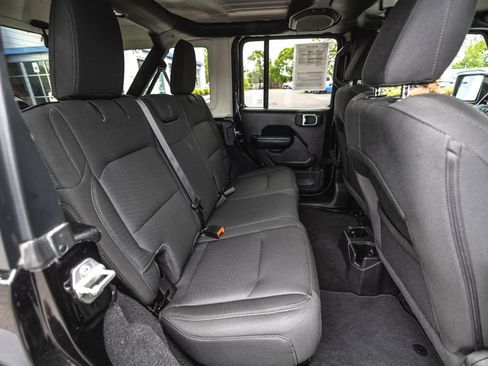 Used 2021 Jeep Wrangler Unlimited Sport AWD/4WD image 33
