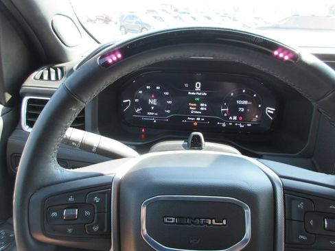 Used 2024 GMC Yukon XL Denali w/ Denali Reserve Package AWD/4WD image 36