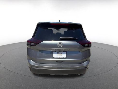 Used 2025 Nissan Rogue SV FWD image 12