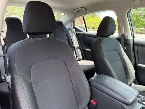 Certified 2025 Nissan Sentra S FWD image 13