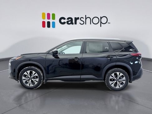 Used 2023 Nissan Rogue SV w/ SV Premium Package image 2