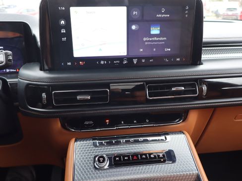 Used 2025 Lincoln Aviator Black Label image 20