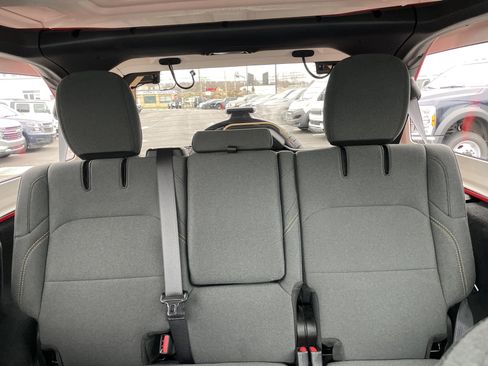 Certified 2025 Jeep Wrangler Sahara image 48