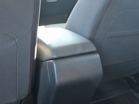 Used 2019 Subaru Crosstrek 2.0i Premium w/ Eyesight System image 16