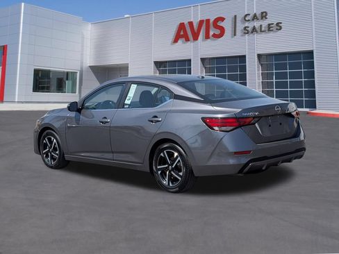 Used 2025 Nissan Sentra SV FWD image 9