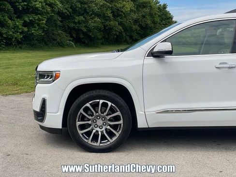 Used 2023 GMC Acadia Denali AWD/4WD image 10