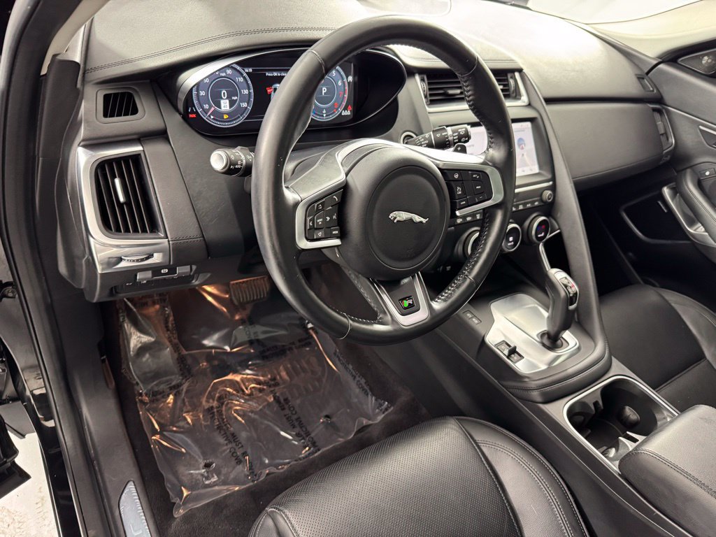 Used 2020 Jaguar E-PACE SE AWD/4WD image 13