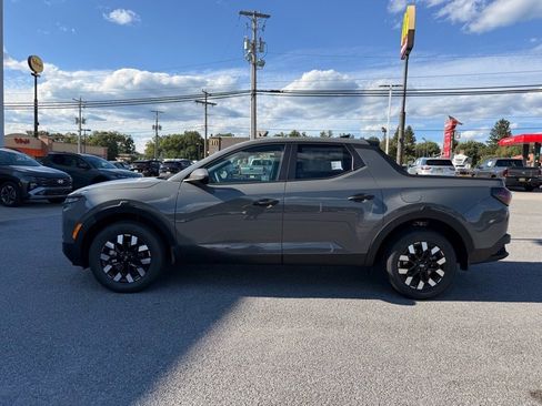 New 2025 Hyundai Santa Cruz SE image 4
