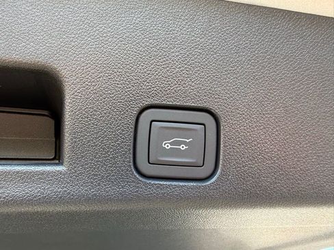 New 2026 Chevrolet Traverse Z71 w/ Enhanced Driving Package image 18