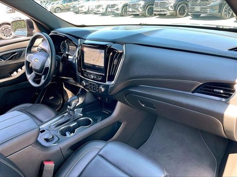 Used 2023 Chevrolet Traverse LT AWD/4WD image 13