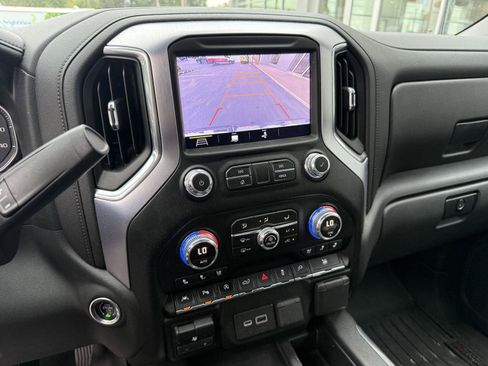 Used 2019 GMC Sierra 1500 SLT w/ SLT Premium Plus Package AWD/4WD image 18