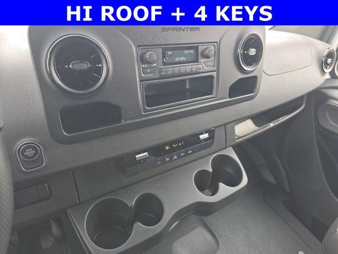 New 2025 Mercedes-Benz Sprinter 2500 image 27