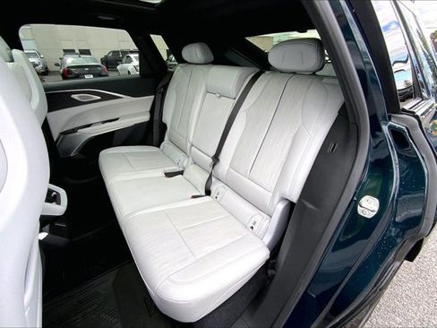 Used 2024 Cadillac Lyriq Luxury AWD/4WD image 26