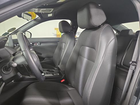 Used 2025 Honda Civic Sport image 12