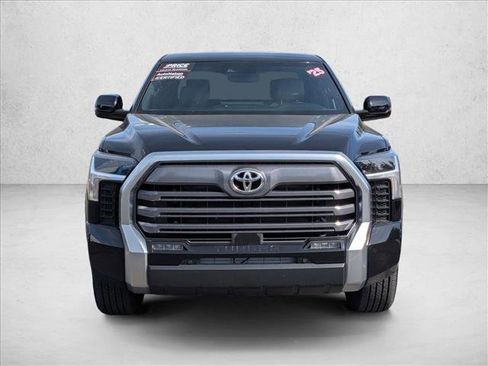 Used 2025 Toyota Tundra Limited AWD/4WD image 2