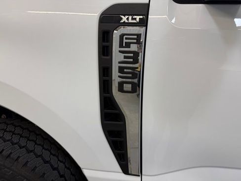 Used 2025 Ford F350 XLT w/ FX4 Off-Road Package image 13