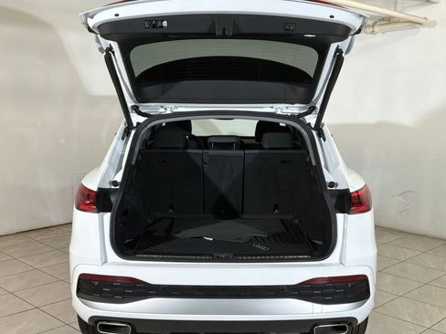 Certified 2025 Audi Q5 2.0T Premium w/ Convenience Package image 23