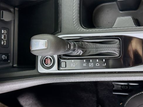 Used 2024 Nissan Sentra SV FWD image 20