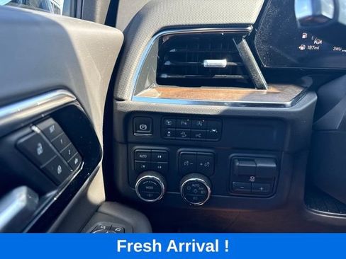 Used 2026 Chevrolet Tahoe High Country AWD/4WD image 10