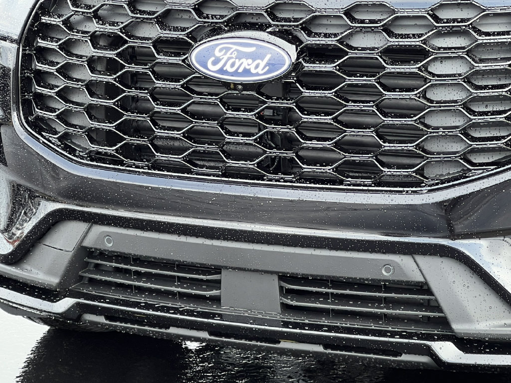 Used 2027 Ford Explorer ST-Line w/ Premium Package AWD/4WD image 46