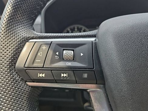 Used 2024 Mitsubishi Outlander SE AWD/4WD image 12