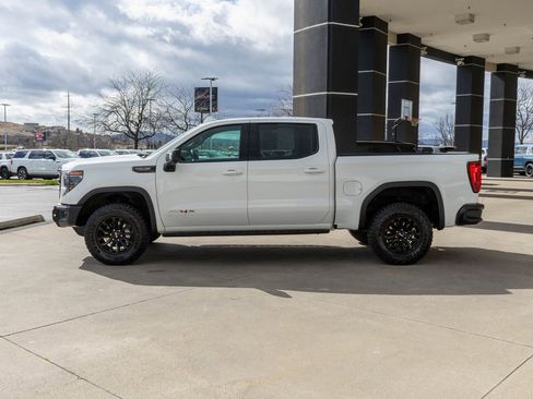Used 2023 GMC Sierra 1500 AT4X image 4