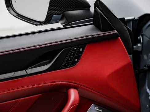 Used 2024 Porsche 911 Carrera GTS image 81