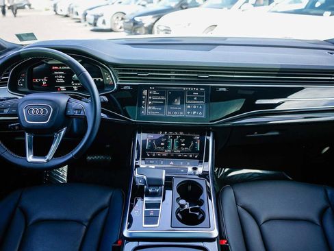 Used 2025 Audi Q7 Premium Plus w/ Premium Plus Package image 12