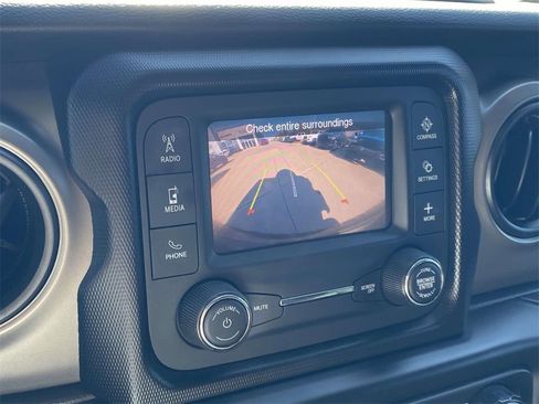 Used 2020 Jeep Wrangler Unlimited Sport S image 25