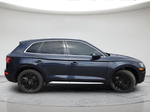 Used 2020 Audi Q5 Prestige AWD/4WD image 2